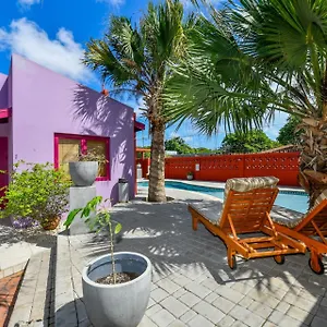 cadushi-apartments.comcaribbean.com/
